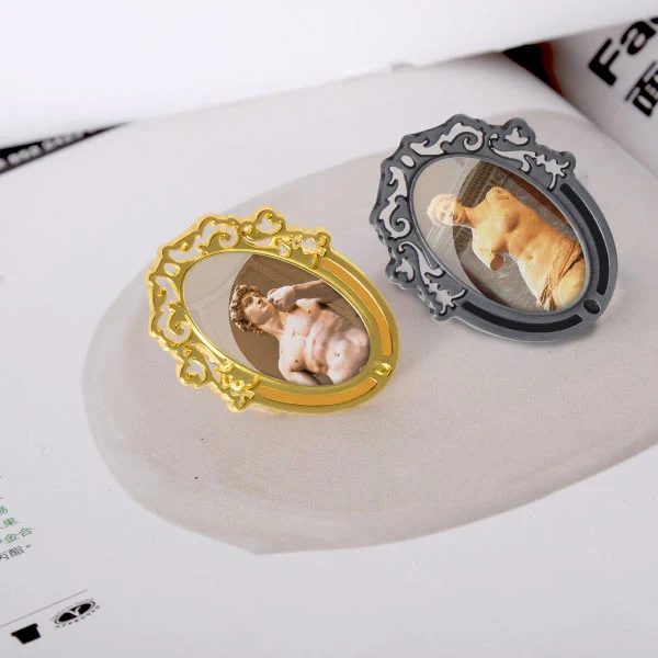 Beautiful Artwork Custom Oval Photo Badge Pin Digital Printing