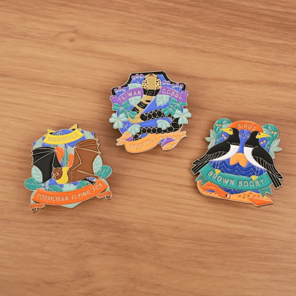Pin And Badge 105 09
